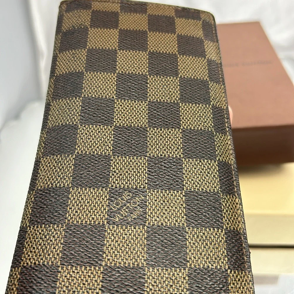 Louis Vuitton LOUIS VUITTON Wallet